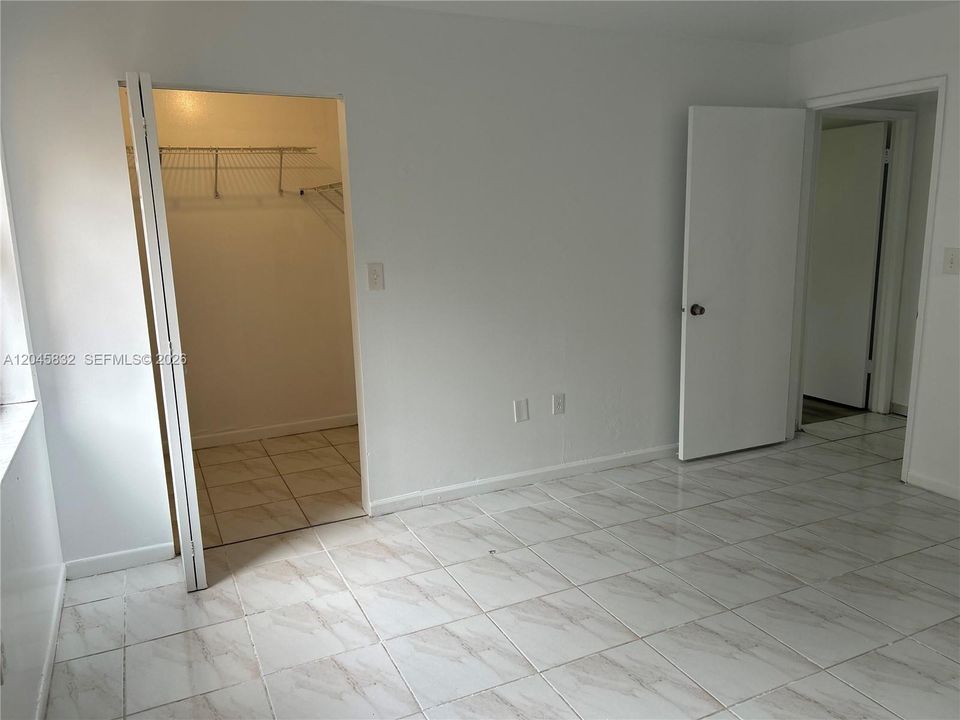 Bedroom  - Closet
