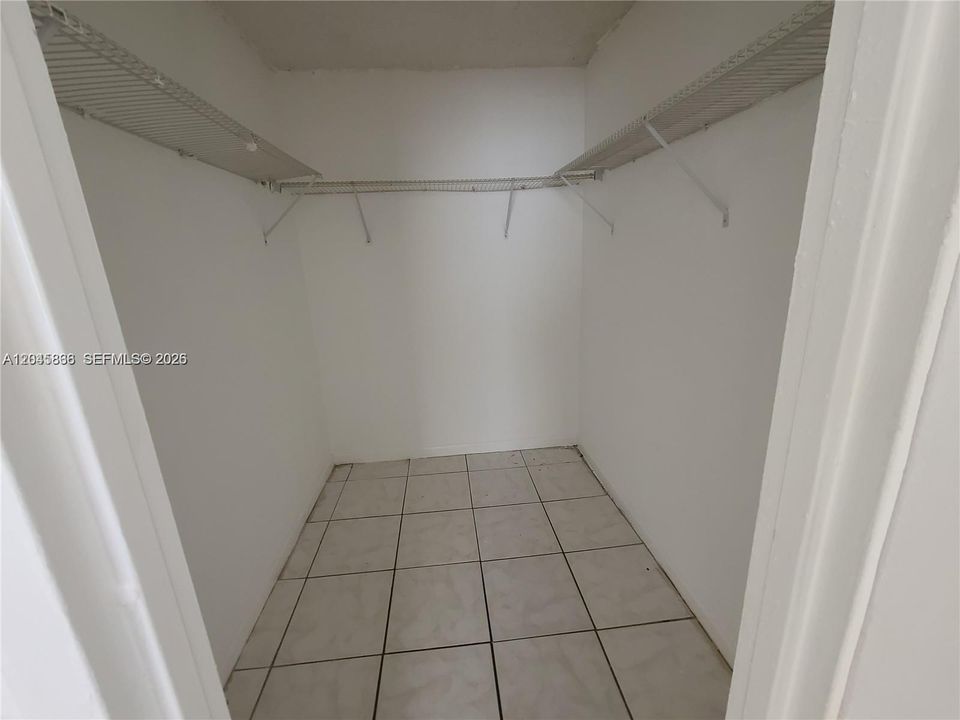 На продажу: $135,000 (2 спален, 2 ванн, 1003 Квадратных фут)
