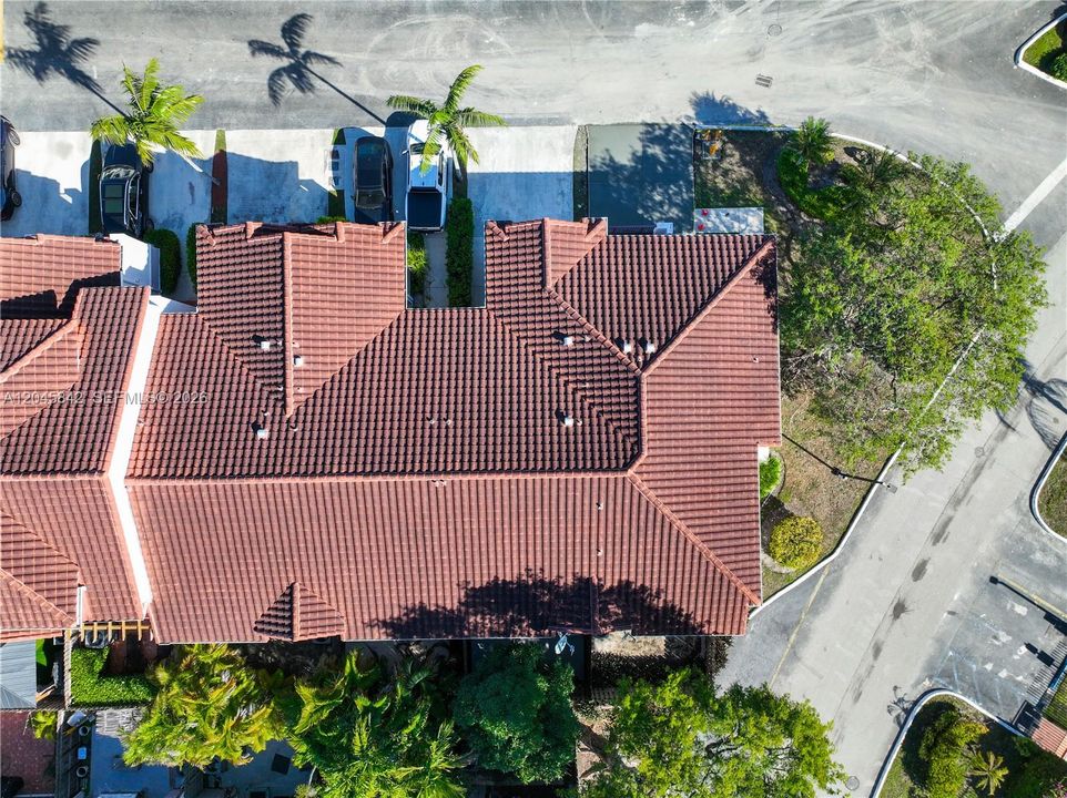 На продажу: $435,000 (4 спален, 2 ванн, 1680 Квадратных фут)