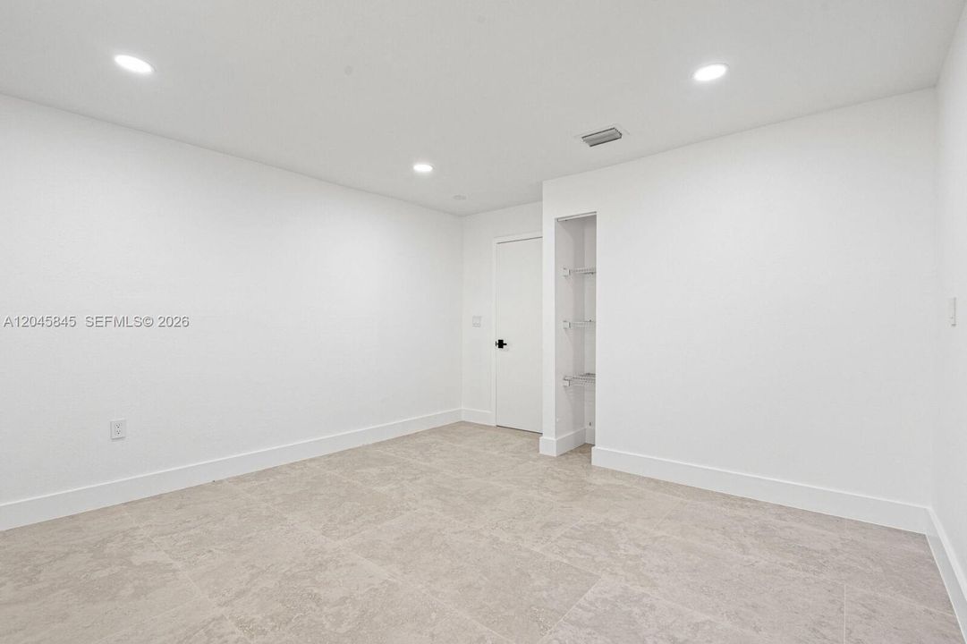 For Sale: $825,000 (3 beds, 2 baths, 1513 Square Feet)