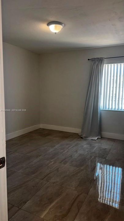 For Rent: $2,200 (2 beds, 1 baths, 775 Square Feet)