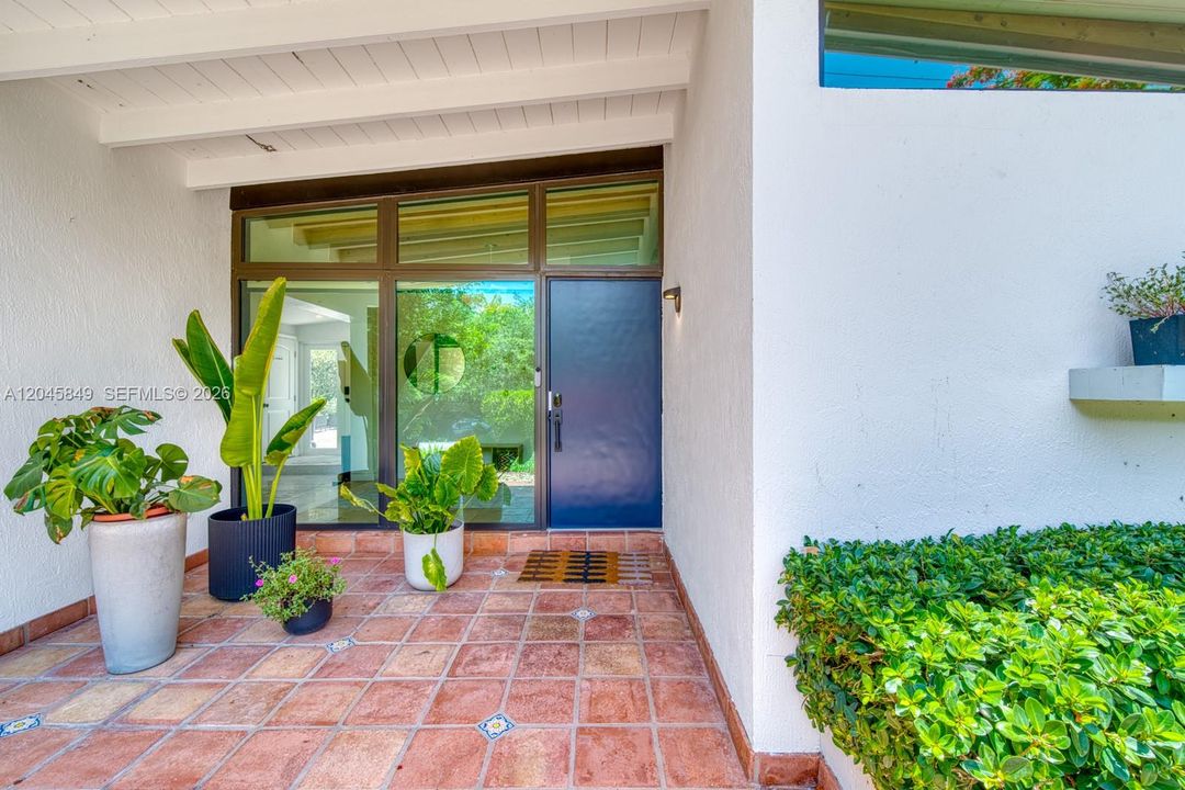 For Rent: $6,500 (4 beds, 2 baths, 1799 Square Feet)