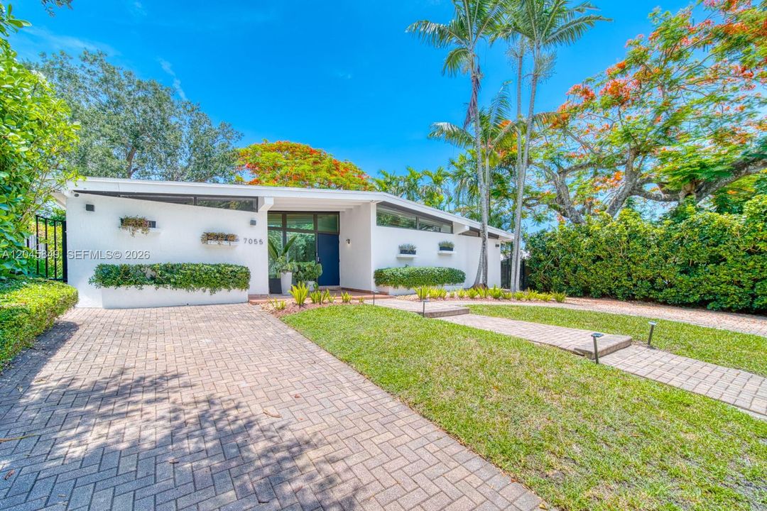 For Rent: $6,500 (4 beds, 2 baths, 1799 Square Feet)