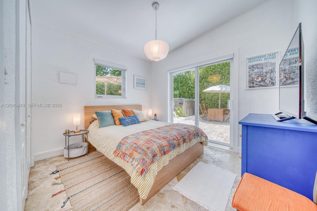 For Rent: $6,500 (4 beds, 2 baths, 1799 Square Feet)