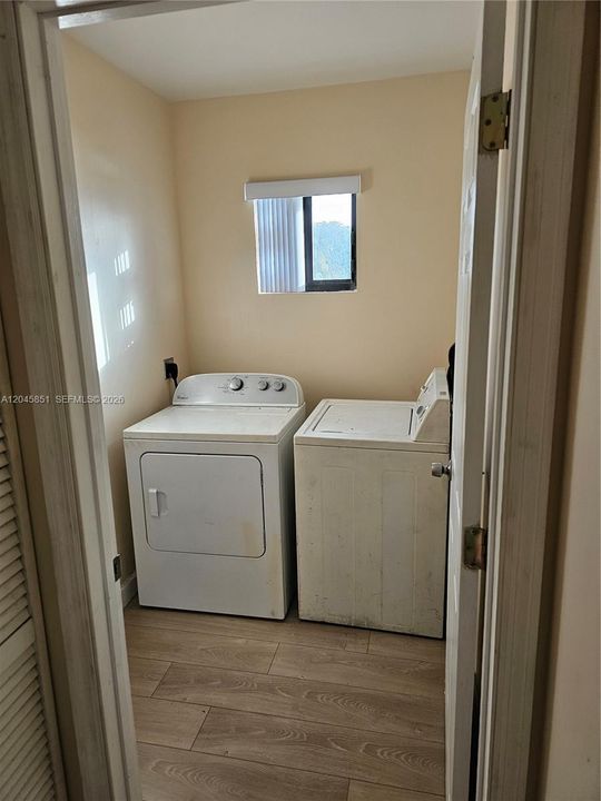 В аренду: $2,695 (4 спален, 2 ванн, 1500 Квадратных фут)