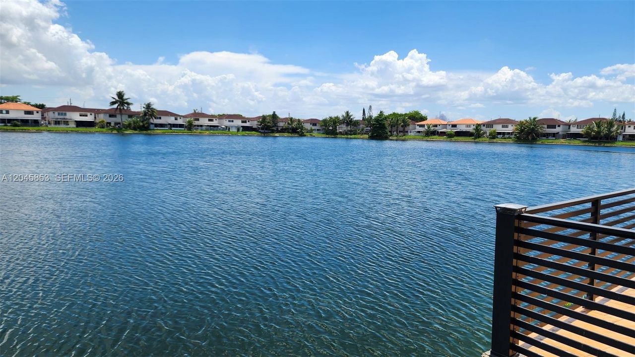 В аренду: $3,500 (3 спален, 2 ванн, 1700 Квадратных фут)