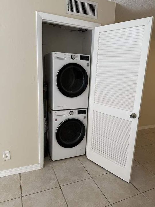 Washer & Dryer