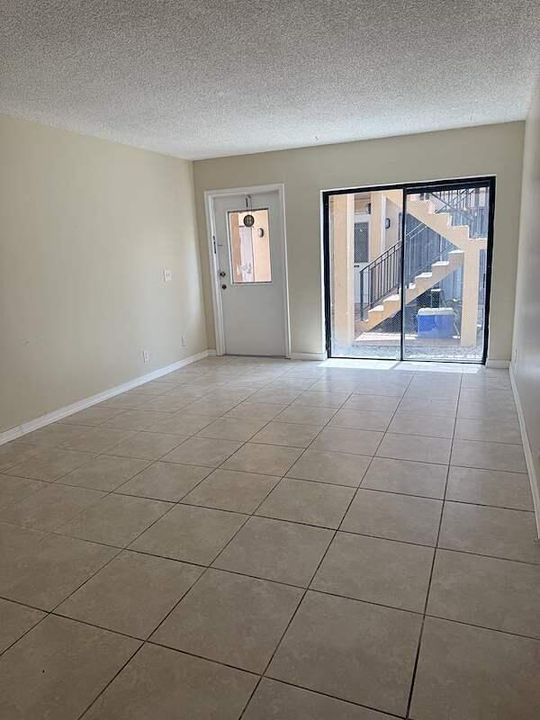 Living room 1