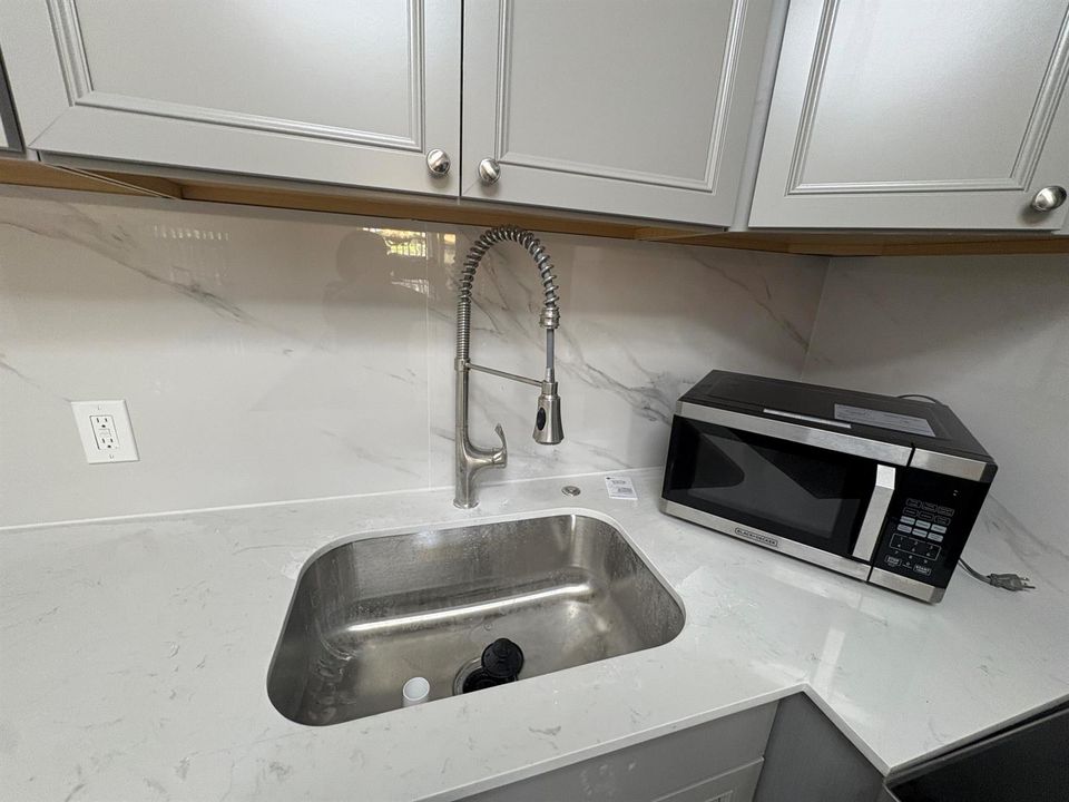 stainless steel sink