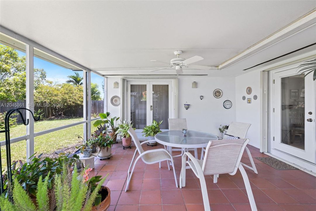 For Sale: $575,000 (3 beds, 2 baths, 1472 Square Feet)