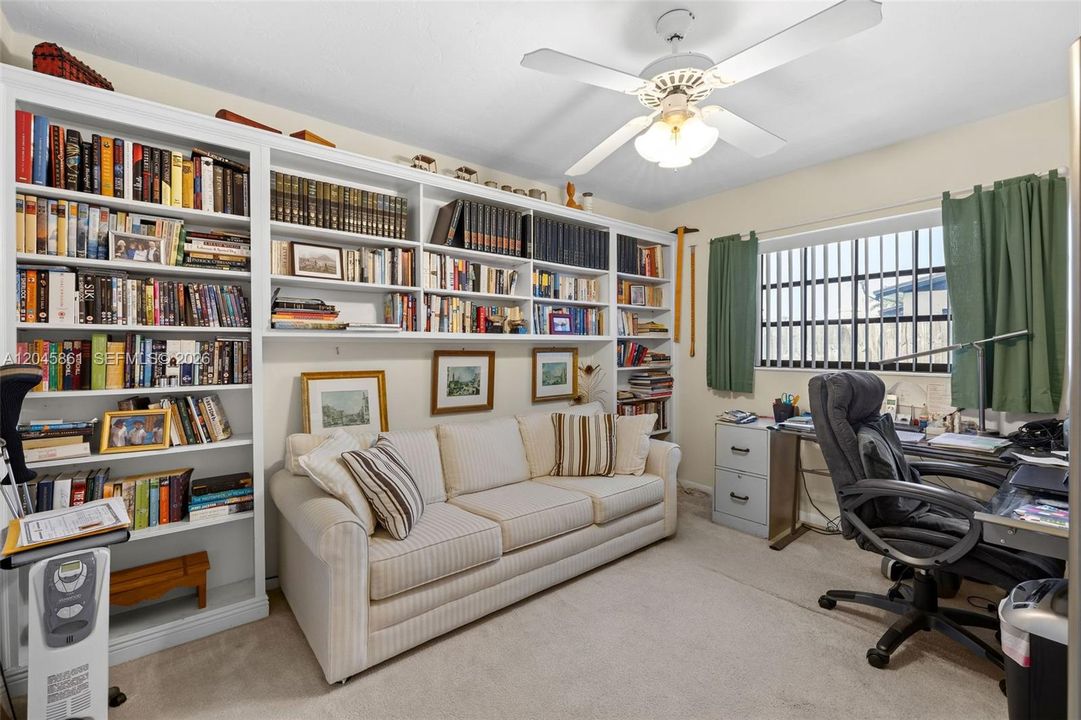 For Sale: $575,000 (3 beds, 2 baths, 1472 Square Feet)