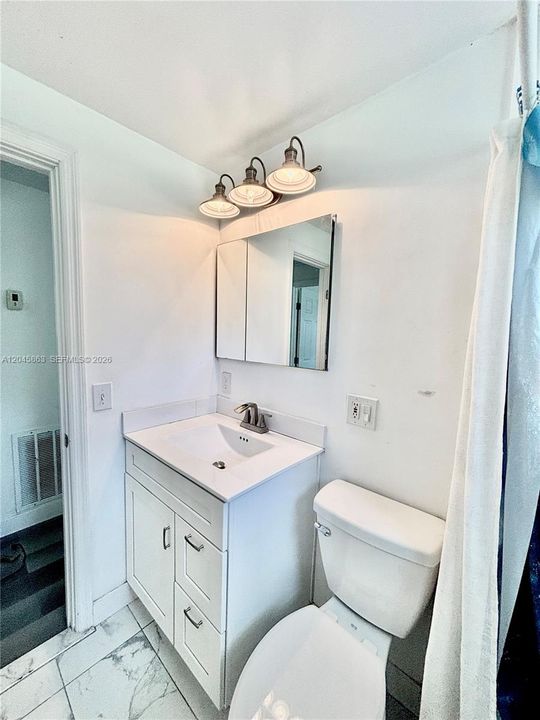 En Renta: $3,100 (3 camas, 1 baños, 1209 Pies cuadrados)