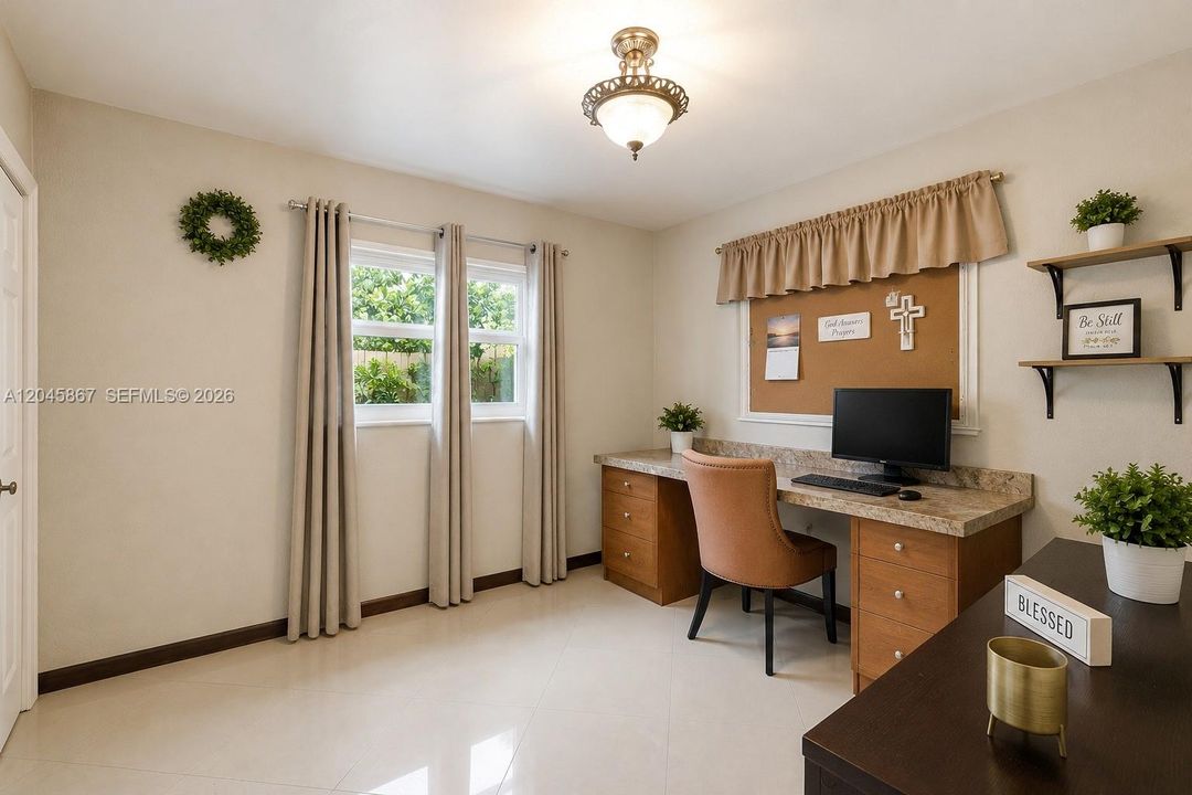 На продажу: $789,900 (4 спален, 2 ванн, 1854 Квадратных фут)