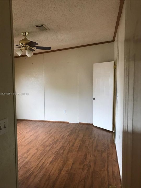 En Renta: $2,650 (4 camas, 2 baños, 1512 Pies cuadrados)