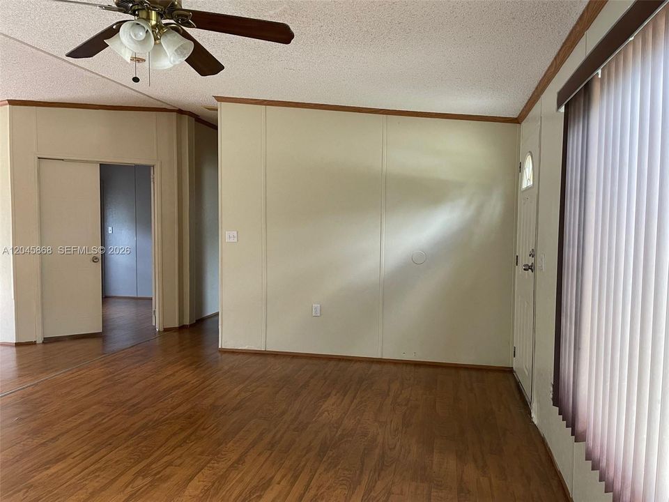 En Renta: $2,650 (4 camas, 2 baños, 1512 Pies cuadrados)