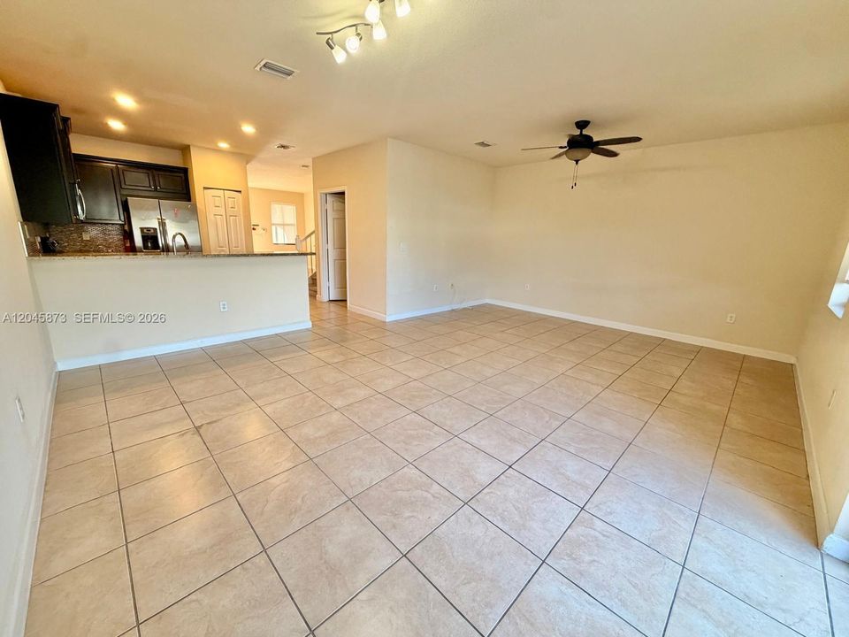 For Rent: $4,100 (3 beds, 2 baths, 1783 Square Feet)