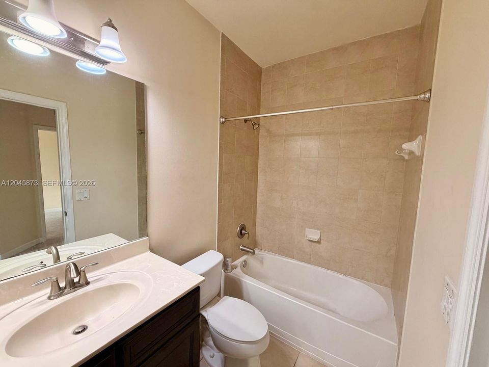 For Rent: $4,100 (3 beds, 2 baths, 1783 Square Feet)