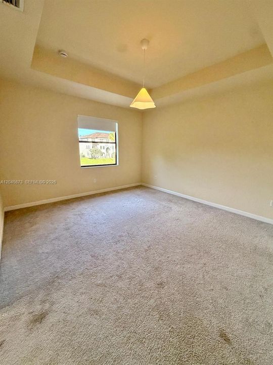 For Rent: $4,100 (3 beds, 2 baths, 1783 Square Feet)