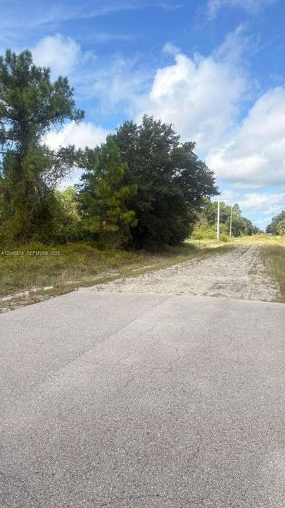 待售: $24,900 (0.25 acres)
