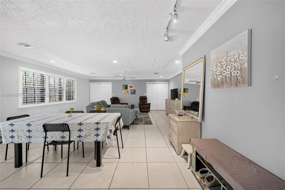 For Sale: $615,000 (3 beds, 2 baths, 1764 Square Feet)