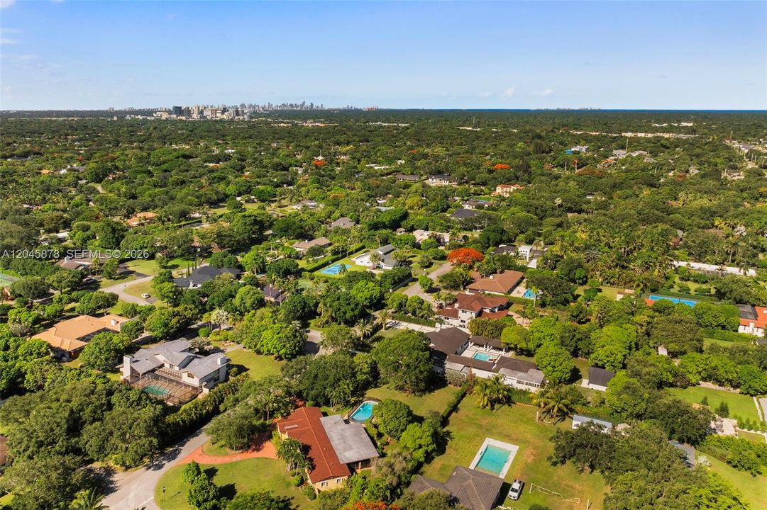 For Sale: $3,900,000 (6 beds, 7 baths, 5363 Square Feet)