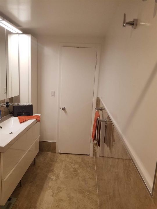 В аренду: $2,100 (1 спален, 1 ванн, 1125 Квадратных фут)