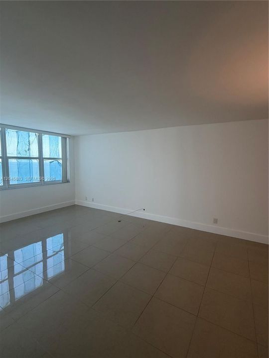 На продажу: $399,900 (2 спален, 2 ванн, 1100 Квадратных фут)