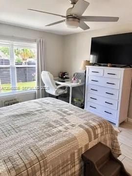 En Venta: $379,000 (4 camas, 2 baños, 1809 Pies cuadrados)