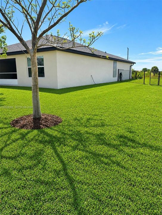 En Venta: $379,000 (4 camas, 2 baños, 1809 Pies cuadrados)