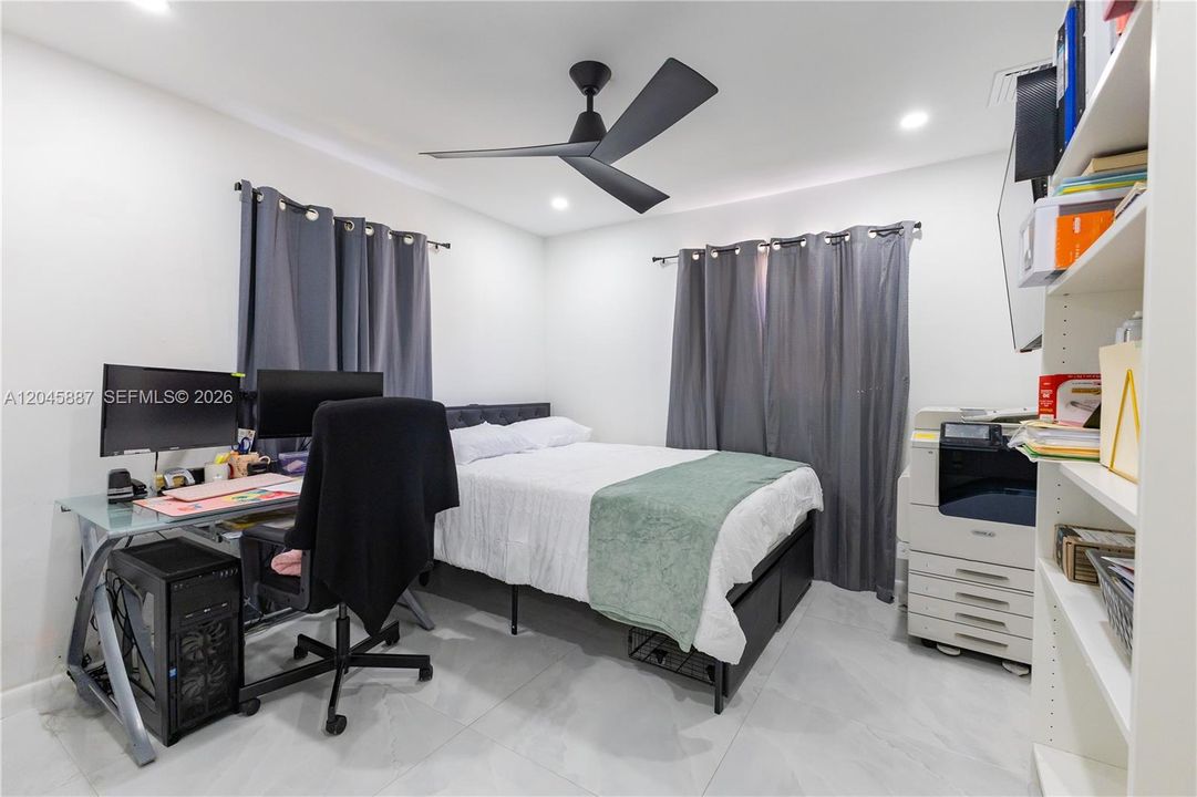 For Sale: $850,000 (4 beds, 2 baths, 1732 Square Feet)