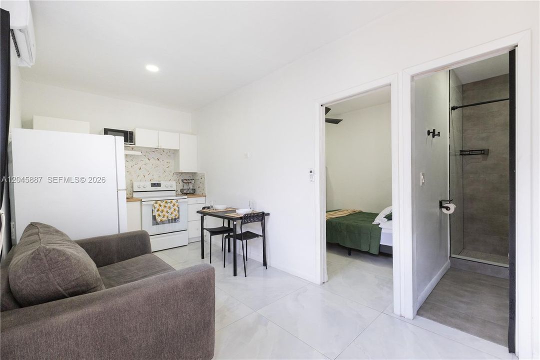 For Sale: $850,000 (4 beds, 2 baths, 1732 Square Feet)