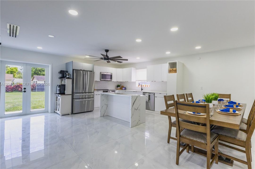 For Sale: $850,000 (4 beds, 2 baths, 1732 Square Feet)