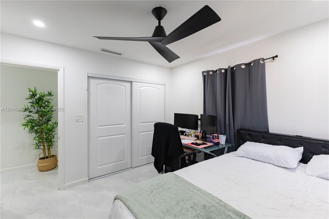 For Sale: $850,000 (4 beds, 2 baths, 1732 Square Feet)