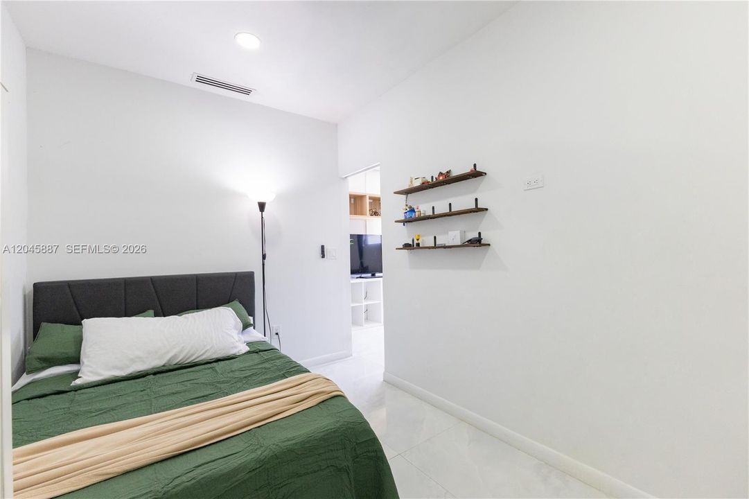 For Sale: $850,000 (4 beds, 2 baths, 1732 Square Feet)