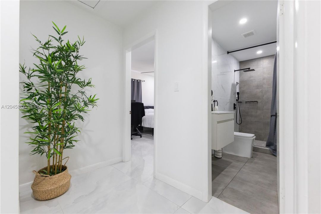 For Sale: $850,000 (4 beds, 2 baths, 1732 Square Feet)