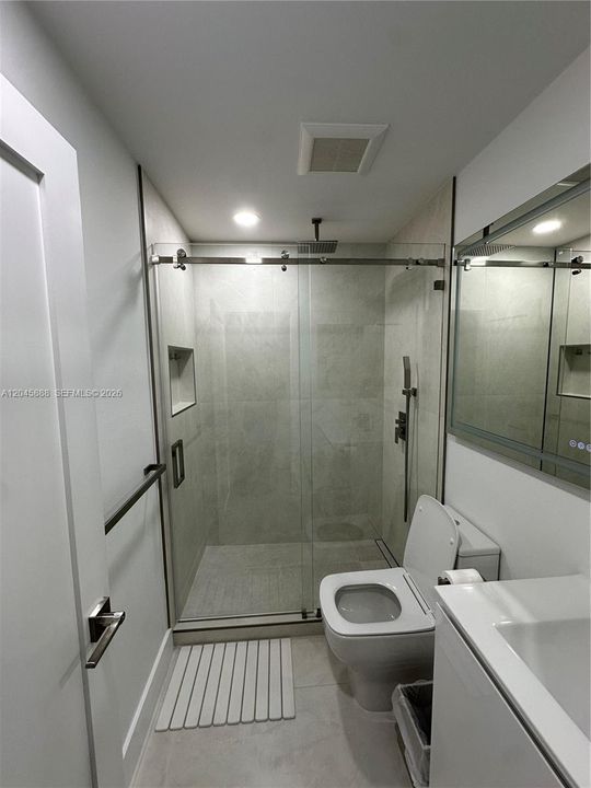 For Rent: $4,500 (3 beds, 2 baths, 1438 Square Feet)