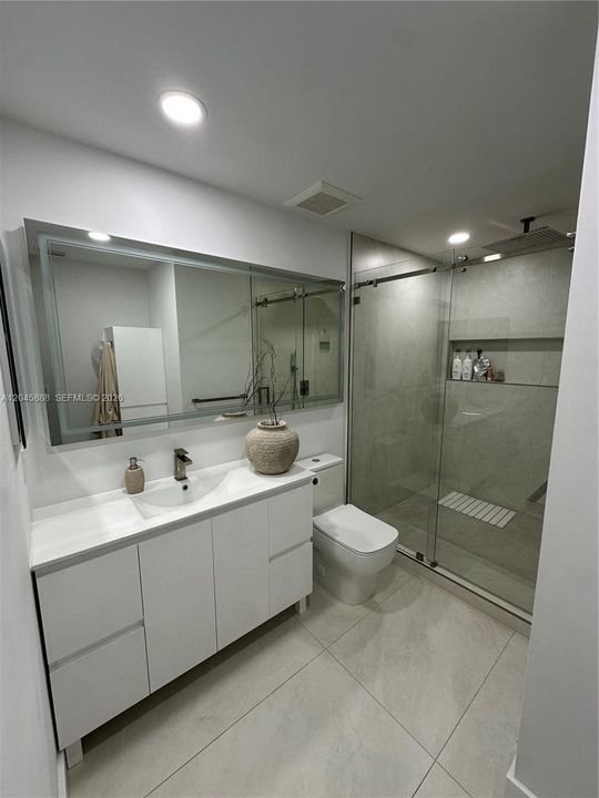 For Rent: $4,500 (3 beds, 2 baths, 1438 Square Feet)