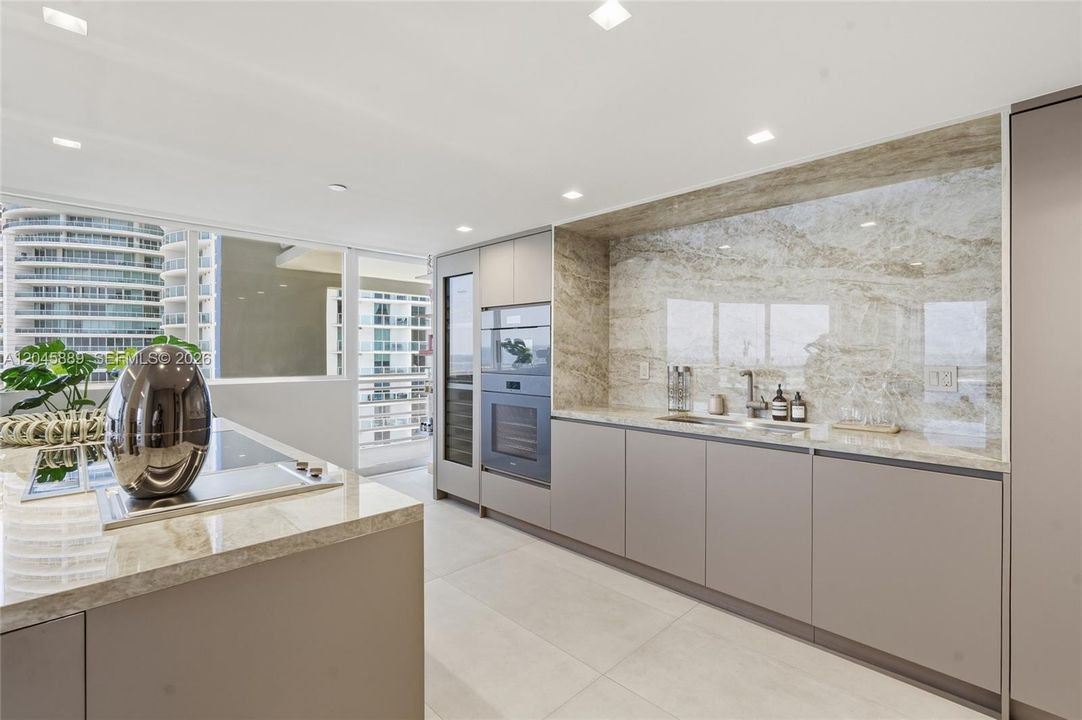 For Sale: $2,150,000 (3 beds, 3 baths, 2149 Square Feet)