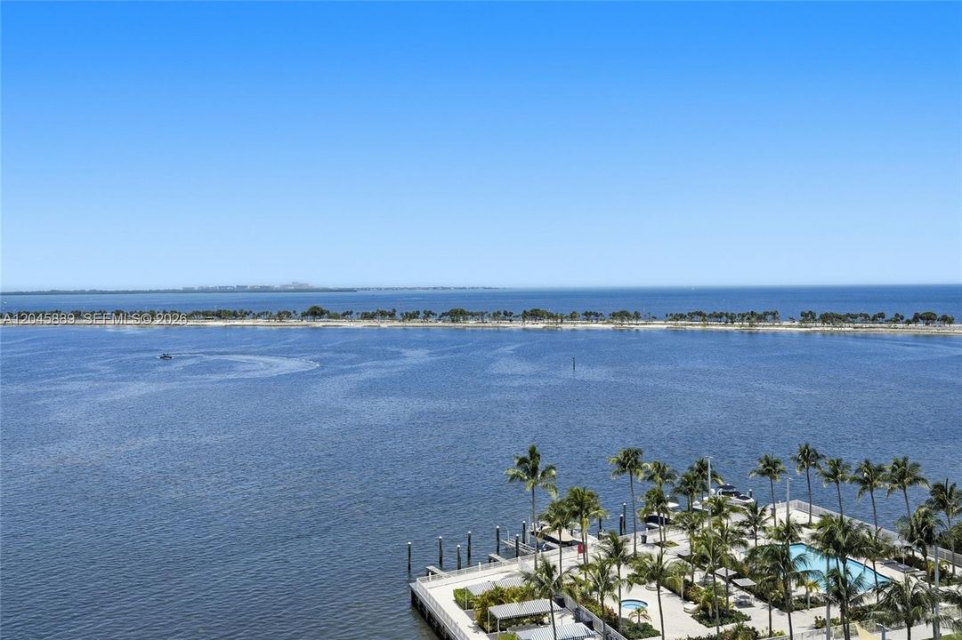 For Sale: $2,150,000 (3 beds, 3 baths, 2149 Square Feet)