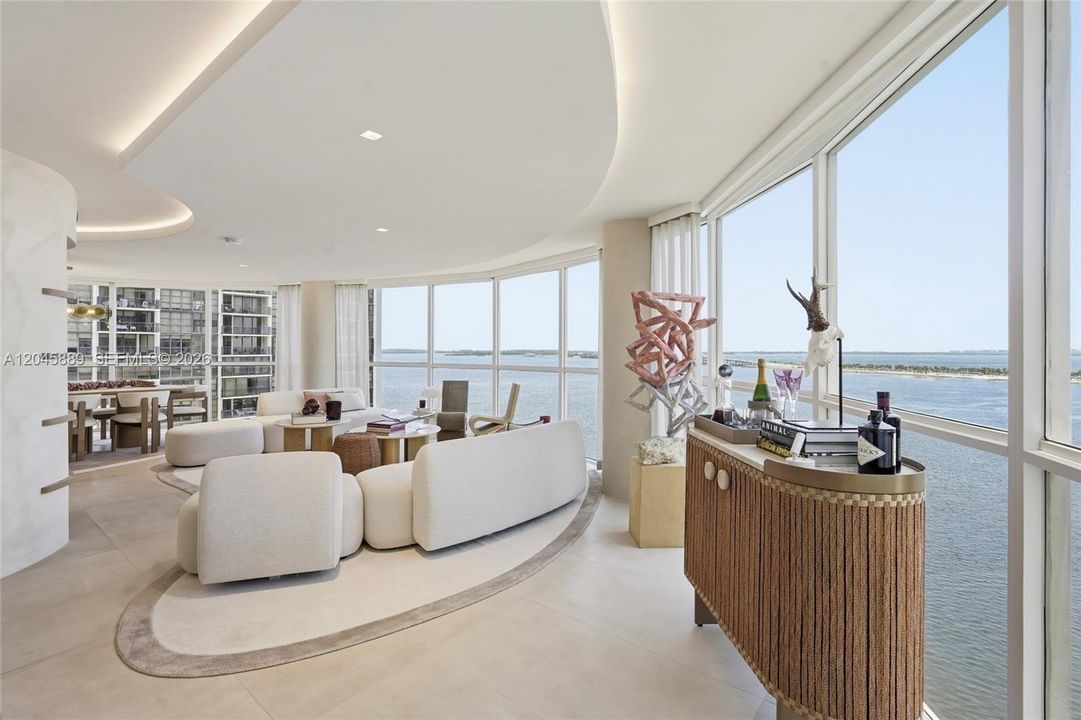 For Sale: $2,150,000 (3 beds, 3 baths, 2149 Square Feet)