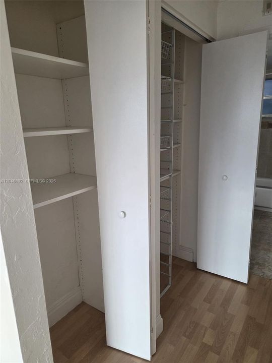 В аренду: $2,300 (1 спален, 1 ванн, 825 Квадратных фут)