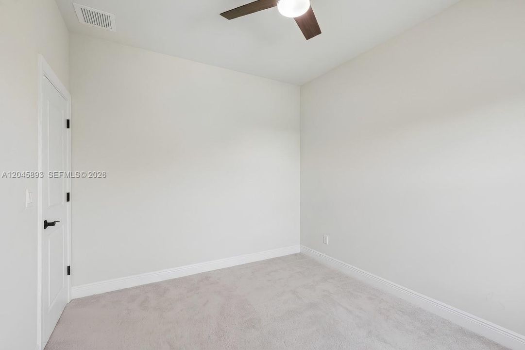 En Venta: $825,000 (3 camas, 2 baños, 1881 Pies cuadrados)