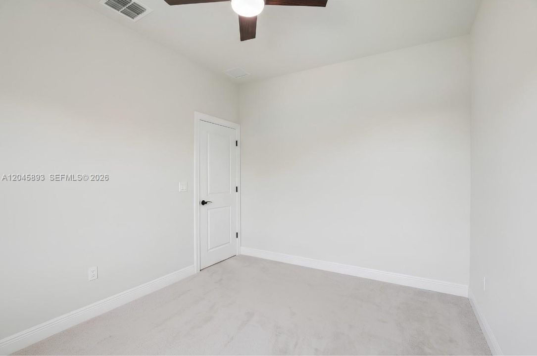 En Venta: $825,000 (3 camas, 2 baños, 1881 Pies cuadrados)