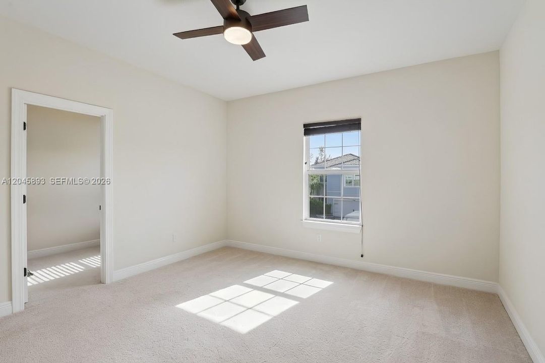 En Venta: $825,000 (3 camas, 2 baños, 1881 Pies cuadrados)