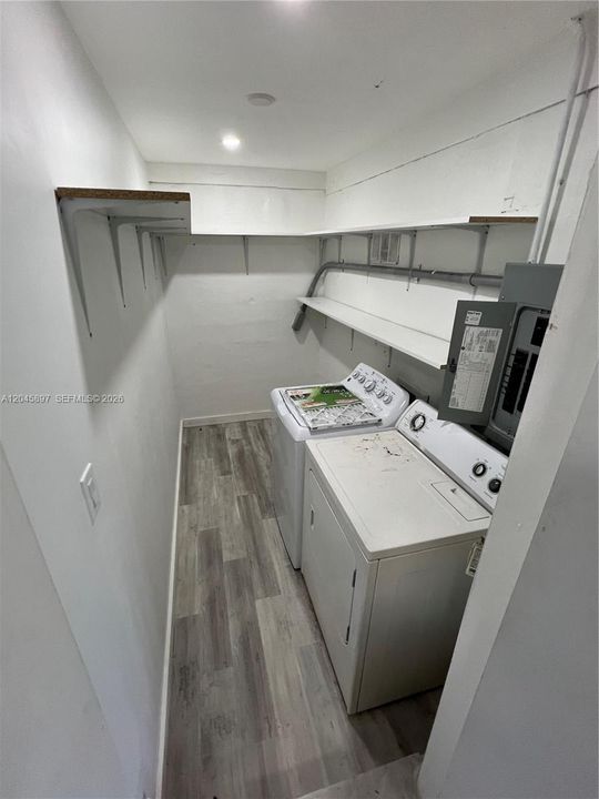 В аренду: $3,400 (3 спален, 1 ванн, 1310 Квадратных фут)