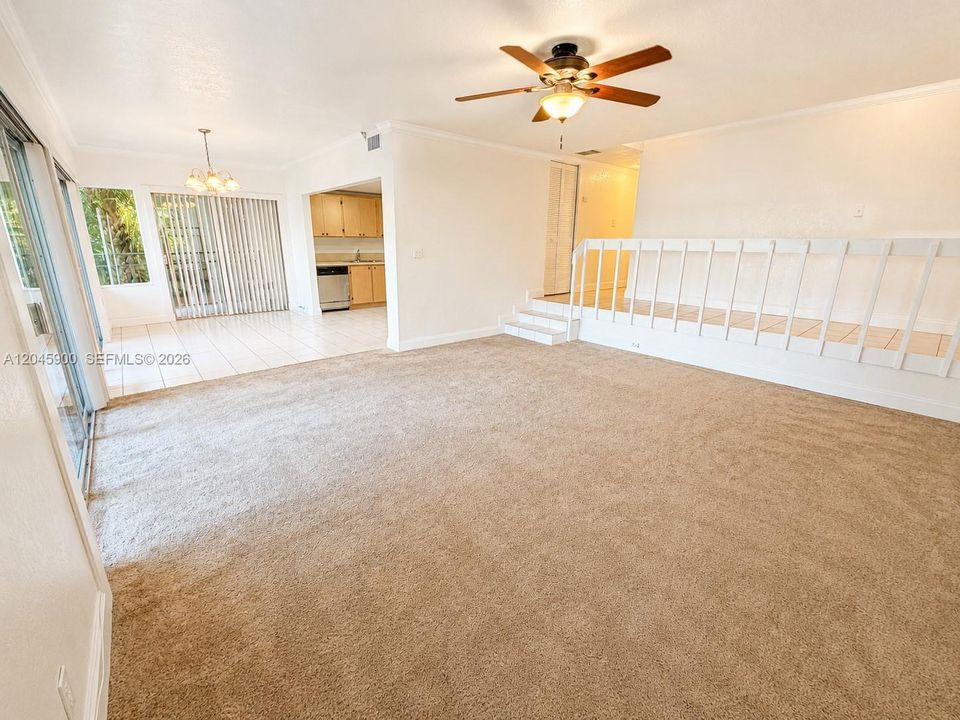 For Rent: $1,700 (2 beds, 2 baths, 1100 Square Feet)