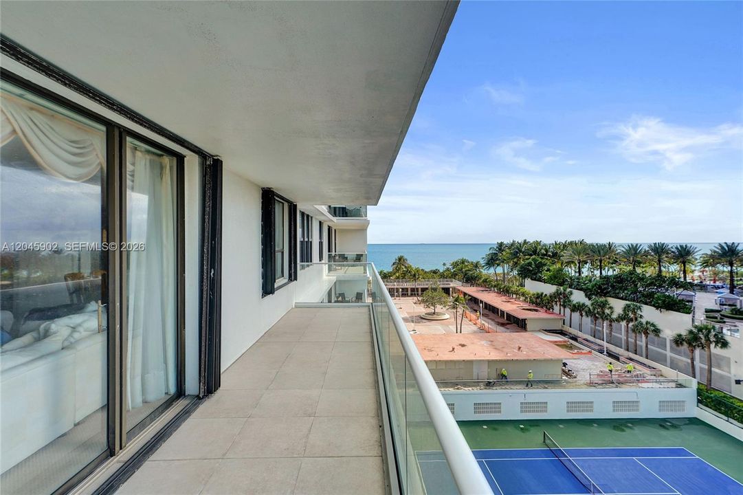For Sale: $1,875,000 (2 beds, 2 baths, 1942 Square Feet)