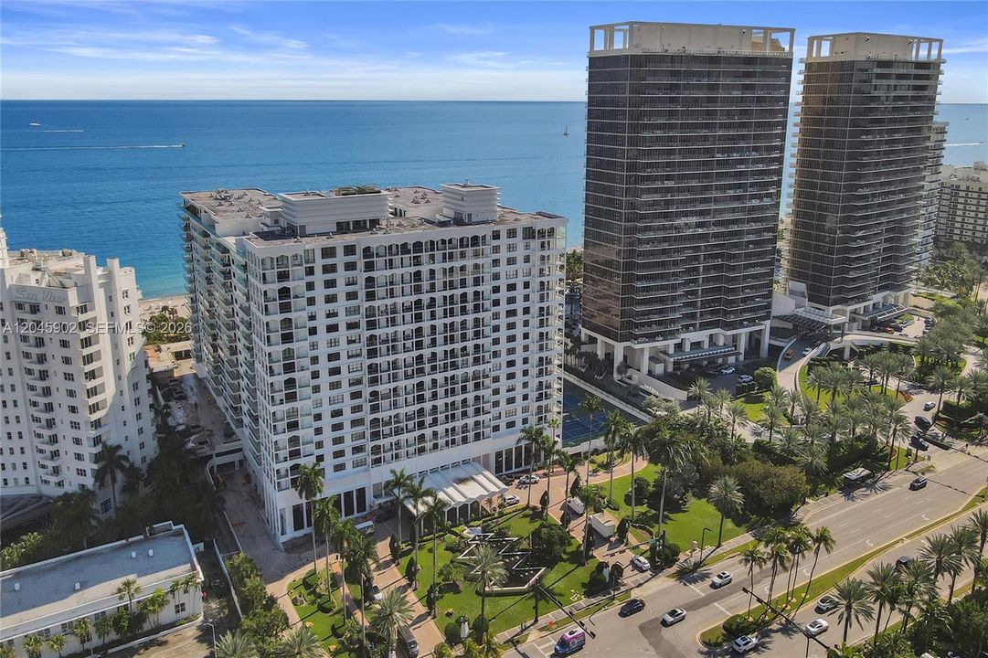 For Sale: $1,875,000 (2 beds, 2 baths, 1942 Square Feet)