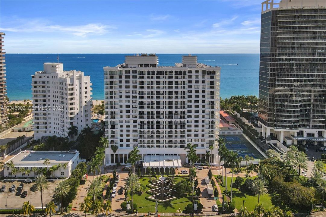 For Sale: $1,875,000 (2 beds, 2 baths, 1942 Square Feet)