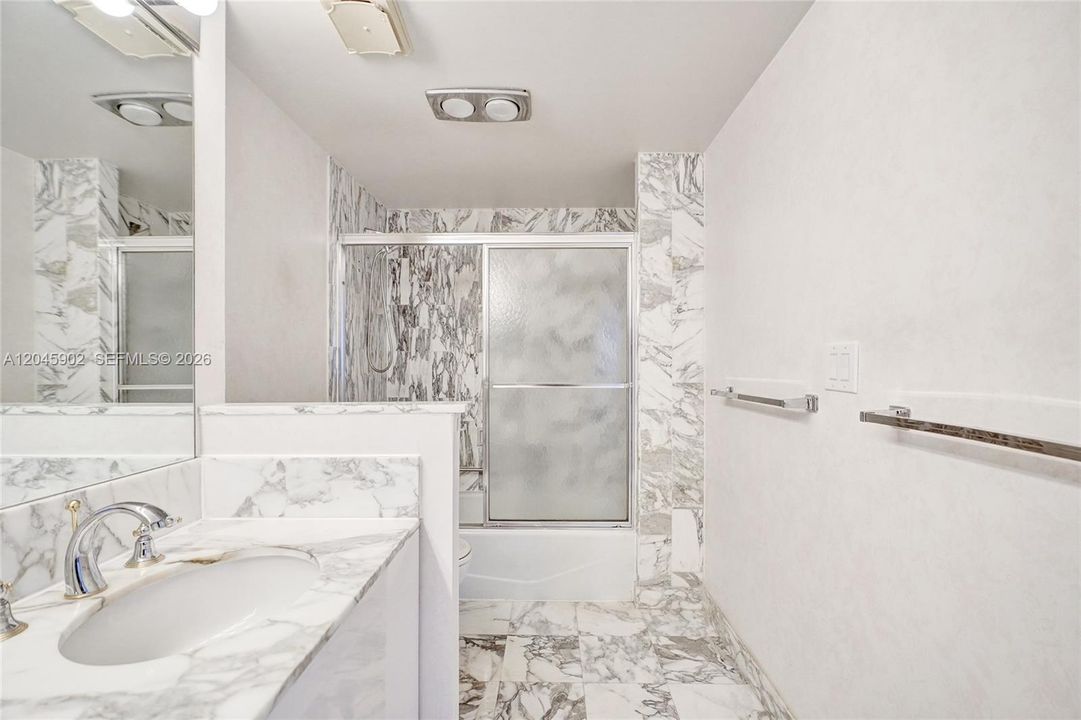 For Sale: $1,875,000 (2 beds, 2 baths, 1942 Square Feet)